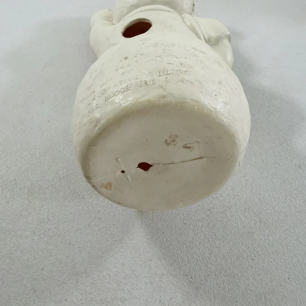 Vintage DAPOL Plastic Christmas Snowman W/ Wreath Blow Mold 12.5